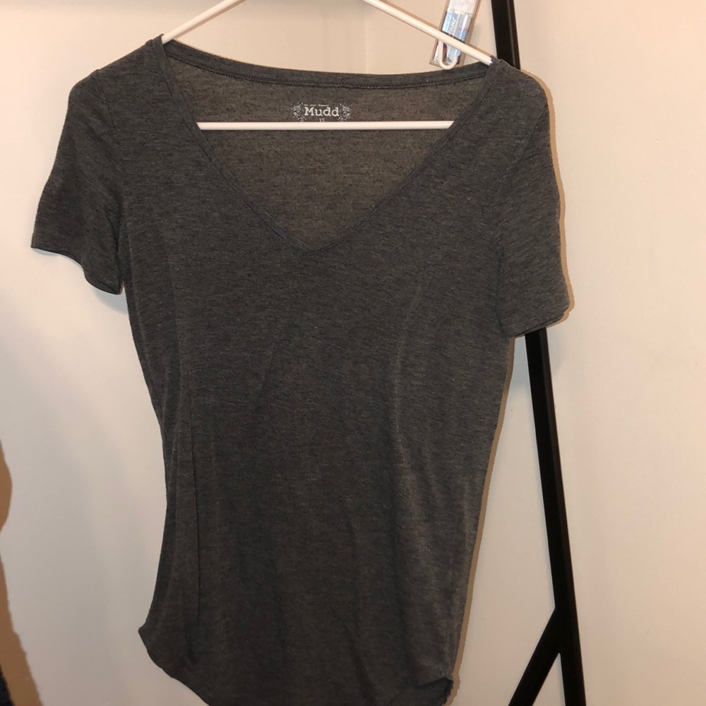 grey shirt